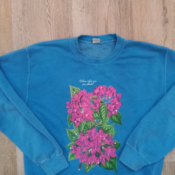 Urban outfitters crewneck - Picture 2 of 2